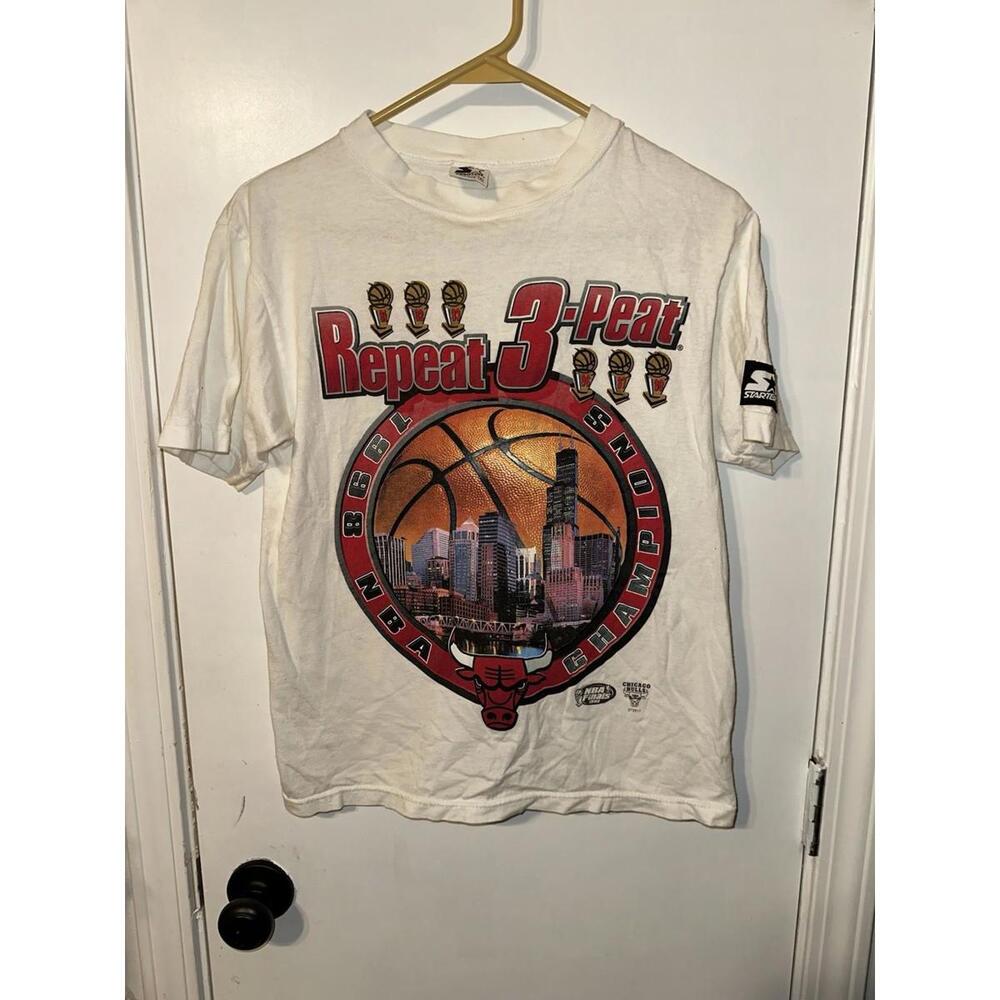 Vintage 1998 Chicago Bulls 3 Peat T-Shirt Starter Championship Large 14/16 Youth